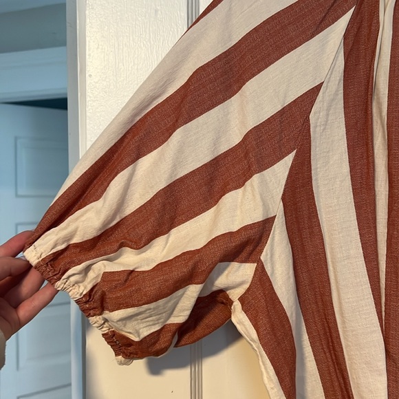 Striped Knox Rose blouse with tassels and puffy sleeves. Size XL. - Picture 3 of 5